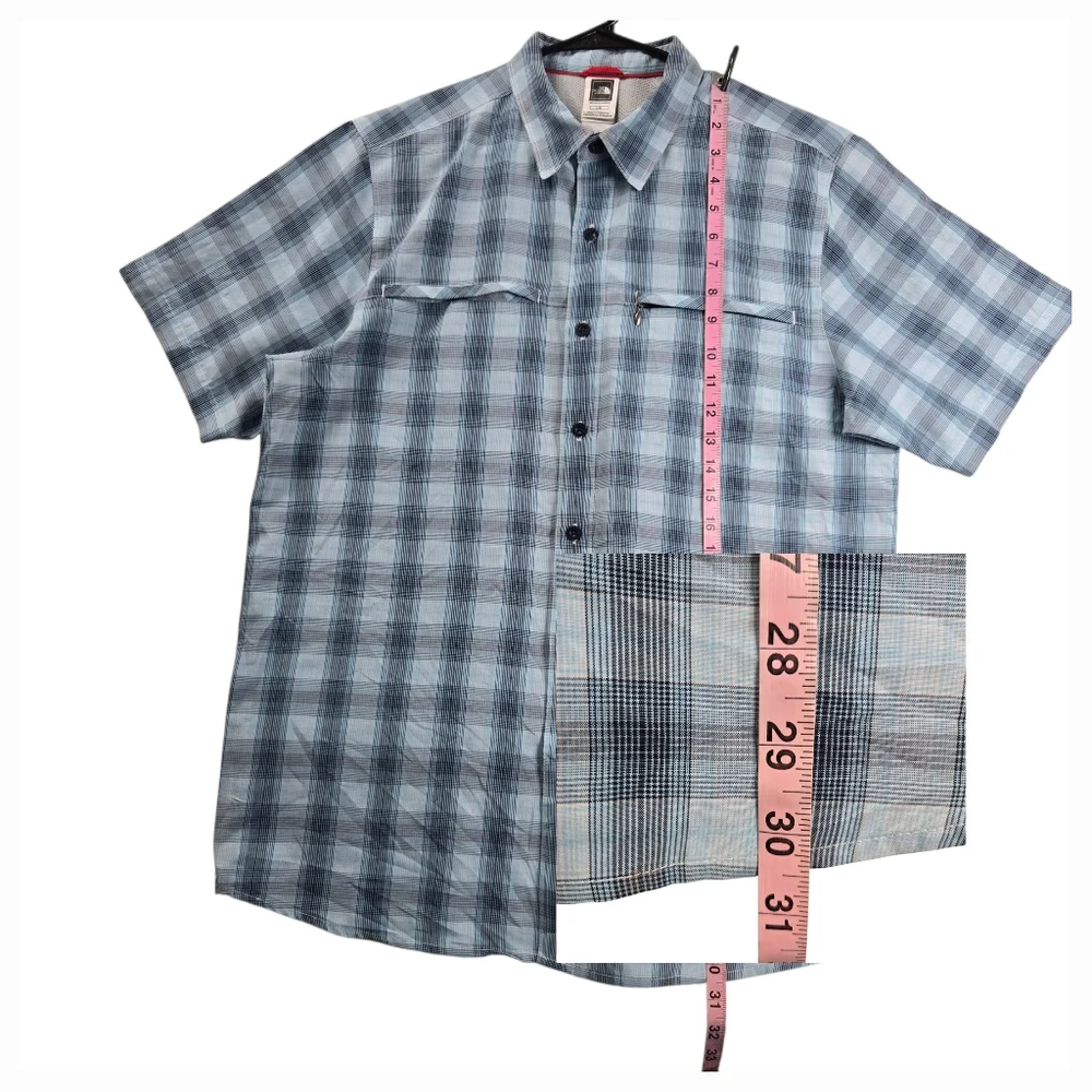 The North Face Blue Plaid Short Sleeve Button-Up Shirt Pockets